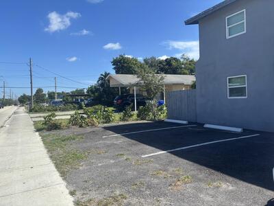 700 NW 3rd Avenue, Pompano Beach, FL 33060