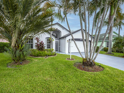 5055 Robino Circle, West Palm Beach, FL 33417