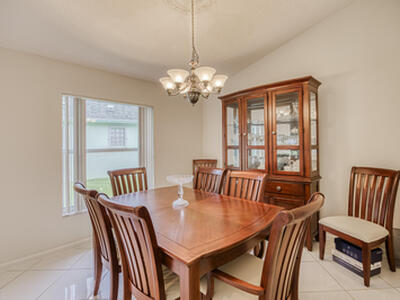 5055 Robino Circle, West Palm Beach, FL 33417