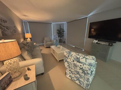 1202 S Lake Drive, Lantana, FL 33462