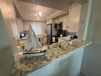 1202 S Lake Drive, Lantana, FL 33462