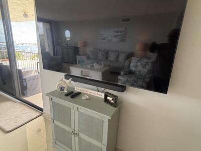 1202 S Lake Drive, Lantana, FL 33462