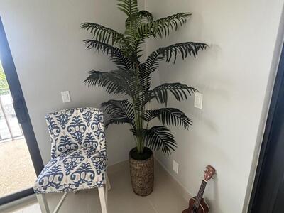 1202 S Lake Drive, Lantana, FL 33462