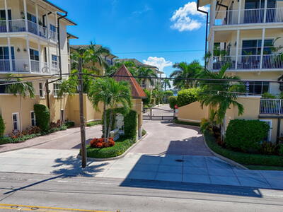 3940 N Flagler Drive, West Palm Beach, FL 33407