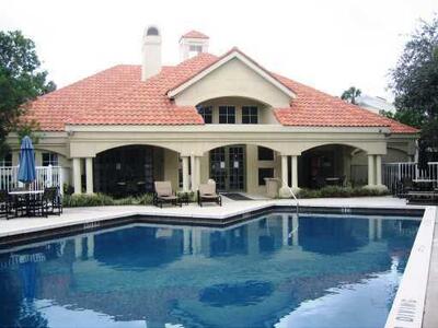 815 W Boynton Beach Boulevard, Boynton Beach, FL 33426