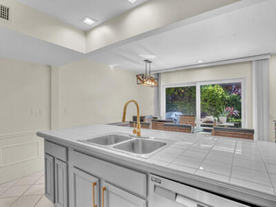 584 SE 20th Avenue, Deerfield Beach, FL 33441