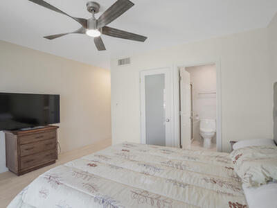 584 SE 20th Avenue, Deerfield Beach, FL 33441