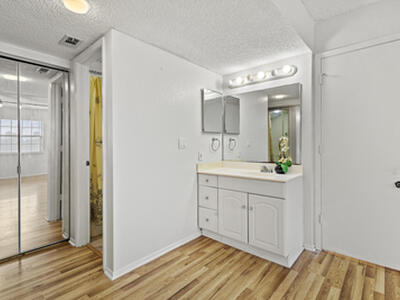 1507 SE Royal Green Circle, Port Saint Lucie, FL 34952