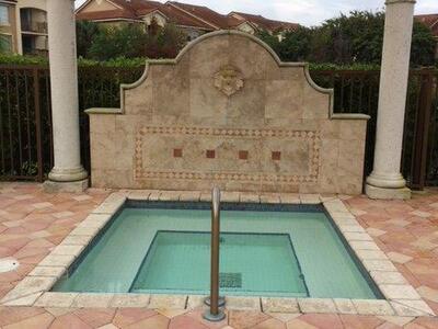 602 Villa Circle, Boynton Beach, FL 33435