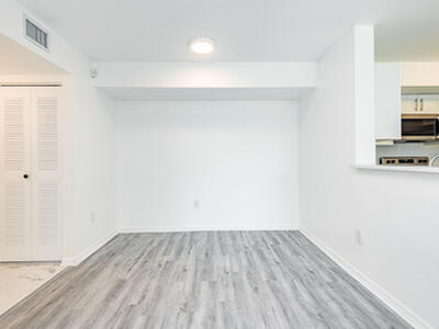 602 Villa Circle, Boynton Beach, FL 33435