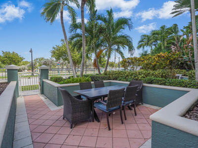 2051 SE 3rd Street, Deerfield Beach, FL 33441