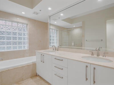 2051 SE 3rd Street, Deerfield Beach, FL 33441