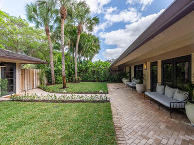 11669 Wimbledon Circle, Wellington, FL 33414