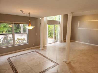 5242 Victoria Circle, West Palm Beach, FL 33409