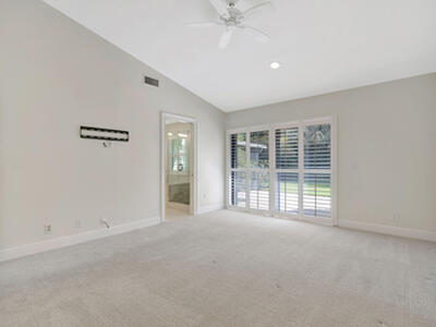 13692 Crosspointe Drive, Palm Beach Gardens, FL 33418