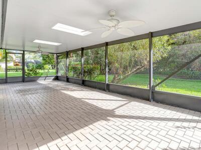 13692 Crosspointe Drive, Palm Beach Gardens, FL 33418