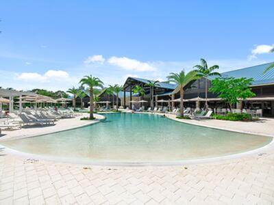 13692 Crosspointe Drive, Palm Beach Gardens, FL 33418