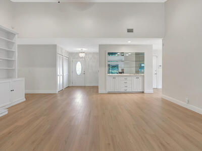 13692 Crosspointe Drive, Palm Beach Gardens, FL 33418