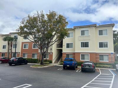 9825 Baywinds Drive, Royal Palm Beach, FL 33411