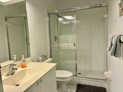 1820 Waterford Drive, Vero Beach, FL 32966