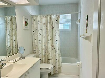 1820 Waterford Drive, Vero Beach, FL 32966