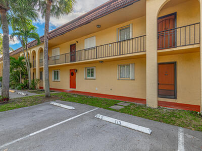 848 SW 9th Street Circle, Boca Raton, FL 33486