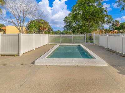 848 SW 9th Street Circle, Boca Raton, FL 33486