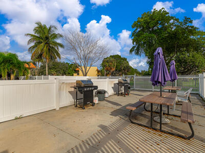 848 SW 9th Street Circle, Boca Raton, FL 33486