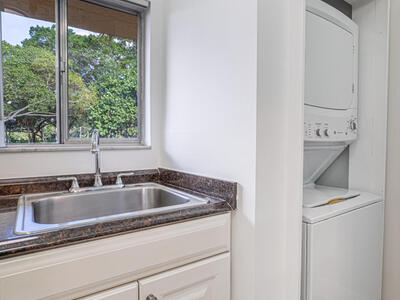 848 SW 9th Street Circle, Boca Raton, FL 33486