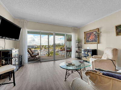 29 Yacht Club Drive, North Palm Beach, FL 33408