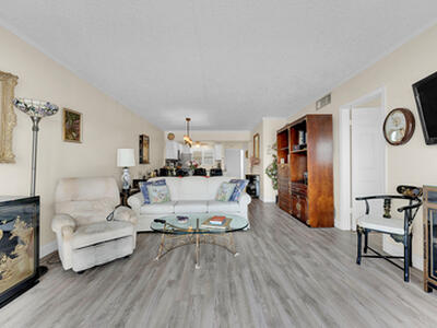 29 Yacht Club Drive, North Palm Beach, FL 33408