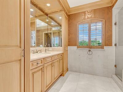 477 S Beach Road, Jupiter Island, FL 33455