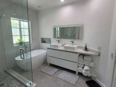 2345 Spanish, West Palm Beach, FL 33411