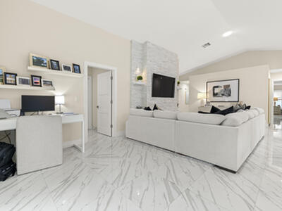 7463 Texas Trail, Boca Raton, FL 33487