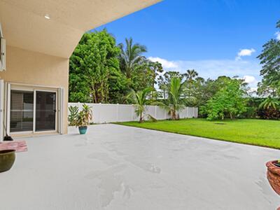 7568 Eagle Point Drive, Delray Beach, FL 33446