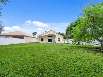 7568 Eagle Point Drive, Delray Beach, FL 33446