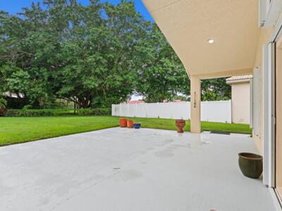 7568 Eagle Point Drive, Delray Beach, FL 33446