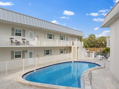 900 Jasmine Lane, Vero Beach, FL 32963