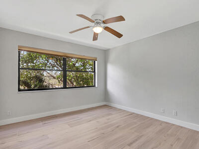 700 Uno Lago Drive, Juno Beach, FL 33408