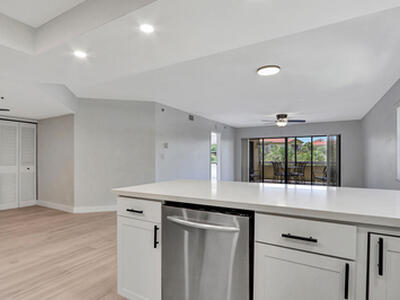 700 Uno Lago Drive, Juno Beach, FL 33408