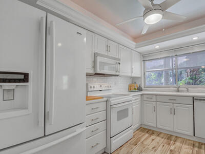 5540 Tamberlane Circle, Palm Beach Gardens, FL 33418