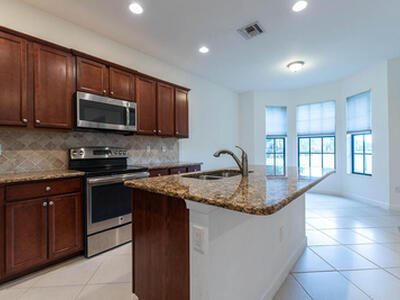 10283 Wellington Parc Drive, Wellington, FL 33449