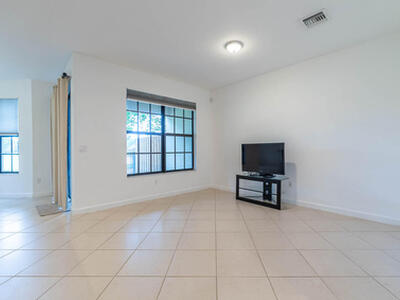 10283 Wellington Parc Drive, Wellington, FL 33449