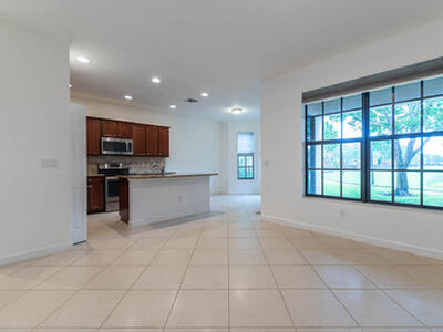 10283 Wellington Parc Drive, Wellington, FL 33449