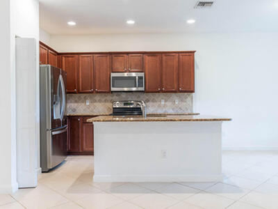 10283 Wellington Parc Drive, Wellington, FL 33449