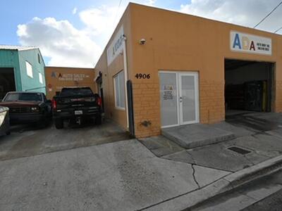 4906 Georgia Avenue, West Palm Beach, FL 33405