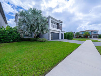 8652 Dream Falls Street, Boca Raton, FL 33496