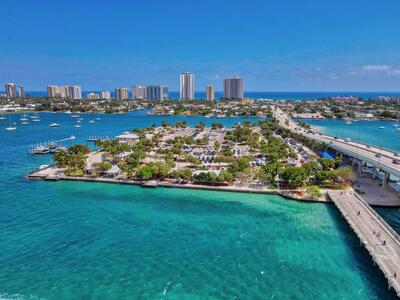 2640 Lake Shore Drive, Riviera Beach, FL 33404