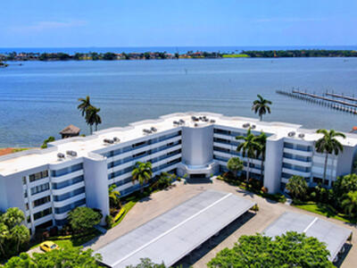 8200 Lakeshore Drive