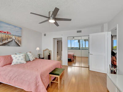 8200 Lakeshore Drive, Hypoluxo, FL 33462